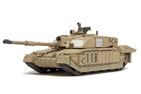 Tamiya 148 British Main Battle Tank Challenger 2 Desert