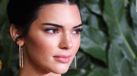Kendall Jenner Fans In Disbelief As Superstar Bares All In Nude Photoshoot My Xxx Hot Girl