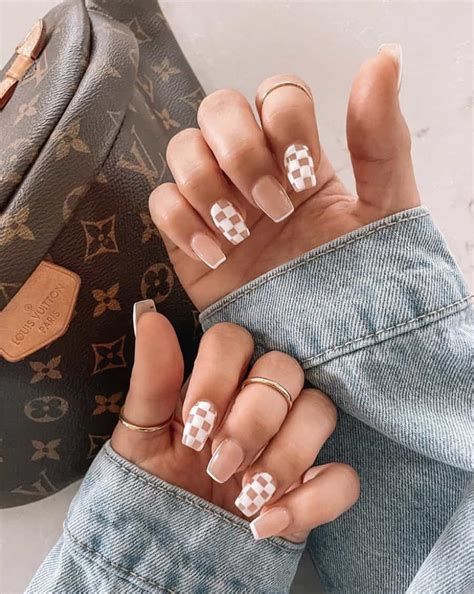 21 Chic Neutral Nails For A Classy Minimal Aesthetic 2024