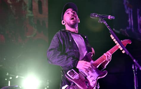 Mike Shinoda On Linkin Park Recruiting A New Singer It Has To Happen