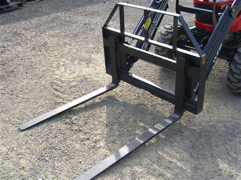 42 1 800 Lbs Compact Tractor Pallet Forks With Yanmar Quick Hitch