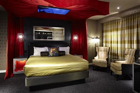 Maybe you would like to learn more about one of these? Elvis Presley Fans Can Now Sleep at Graceland's Guest House