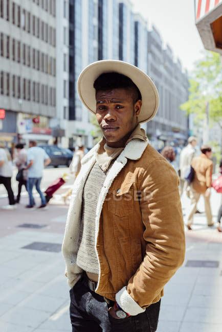 Black Man Standing On Street — Modern Transportation Stock Photo