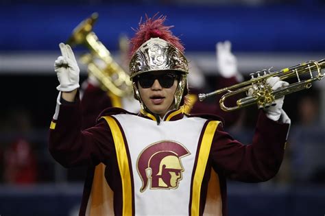 Usc's average class size, on the other hand, is 26. USC Football: Trojan offers WR Beaux Collins for 2021 Class