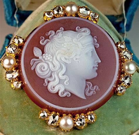 Victorian Era Antique French Cameo Brooch Pin Cameo