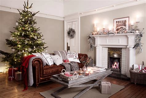 Cozy Christmas Living Room Decor With Leather Chesterfield Sofa