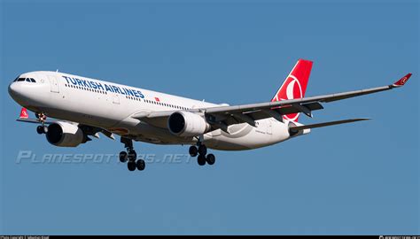 Tc Joj Turkish Airlines Airbus A Photo By Sebastian Kissel Id
