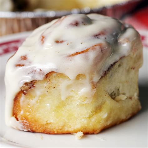 Giant Fluffy Cinnamon Roll Recipe