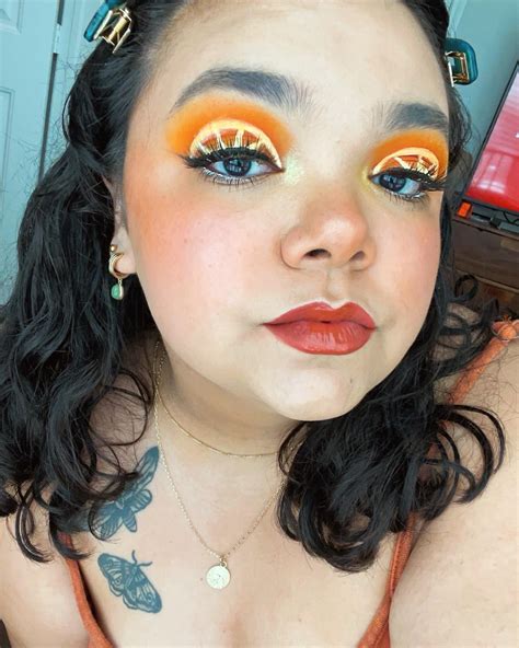 Did A Tropical Look Because I Wish I Was Somewhere Warmer Right Now 💛🧡💜
