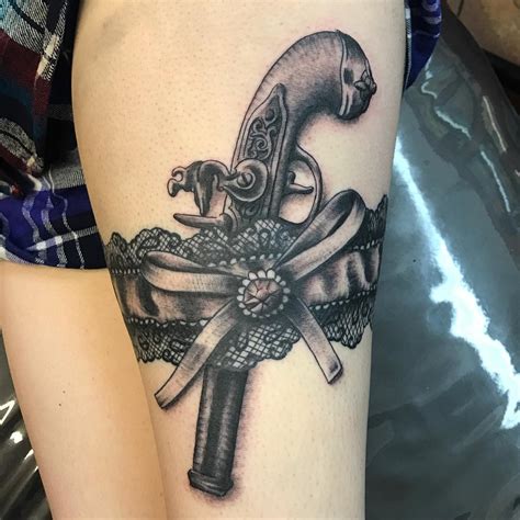 70 Charming Garter Tattoo Designs Keep In Touch With Your Feminism