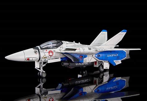 PLAMAX Super Dimension Fortress Macross VF 1A Fighter Valkyrie