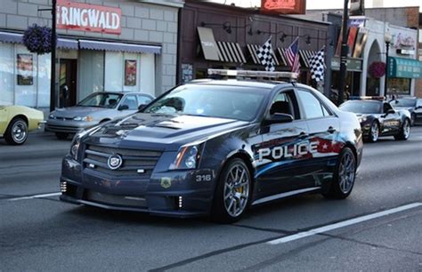 10 Fastest Police Cars In The World