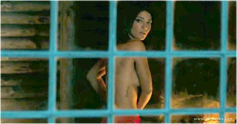 Jessica Szohr Finally Naked In Directvs Kingdom