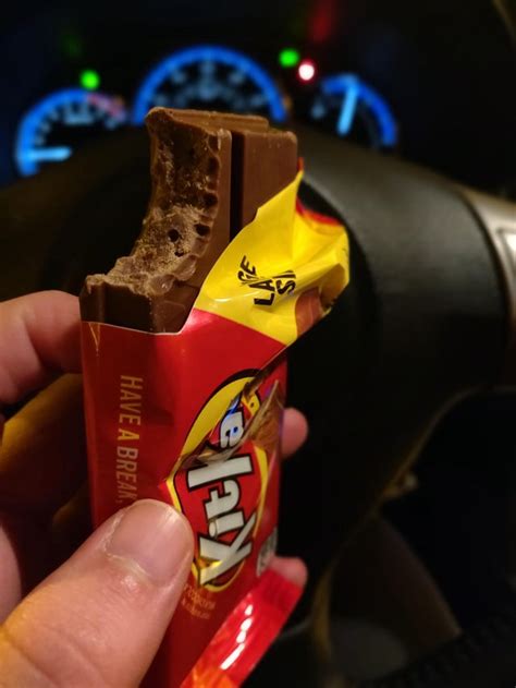 Eating A Kitkat The Wrong Way Is The Best Way Runpopularopinion