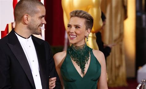 Scarlett Johansson Is Divorcing With Her Husband Romain Dauriac