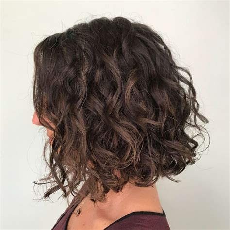 65 Different Versions Of Curly Bob Hairstyle Wavy Bob Hairstyles