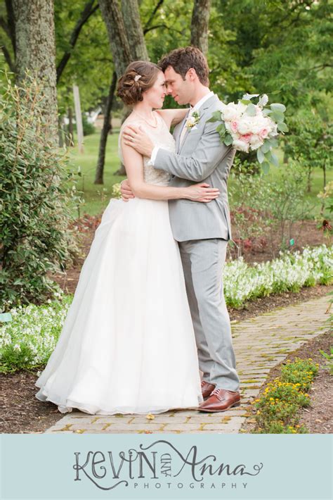 Summer Wedding At Buffalo Trace Distillery In Frankfort Ky Kentucky