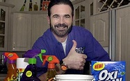 Billy Mays dies after banging head on aeroplane