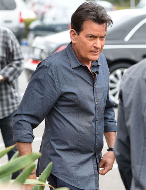 Charlie Sheen Fans Praise Actor As He Confirms Hes Hiv Positive