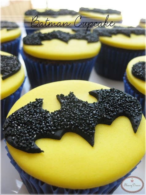 Fleury Douce Batman Cupcake