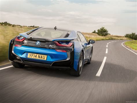 This is the perfect combination of. BMW i8 | HD Pictures, Specs, Top speed, Galleries ...