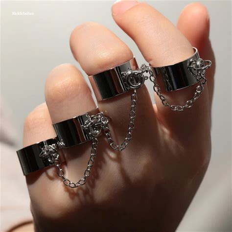 Four Finger Chain Rings In 2021 Edgy Jewelry Grunge Jewelry Hand