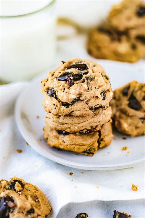 Besides lots of rolled oats, they contain dried fruit (raisins, dried cherries or. Dietetic Oatmeal Cookies : Dietetic Oatmeal Cookies ...