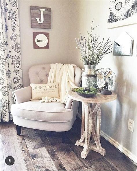 Corner shelf provides many benefits. Cute, cozy corner. #Homedecorlivingroom | Farm house ...