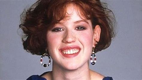 Molly Ringwald All Body Measurements Including Boobs Waist Hips And
