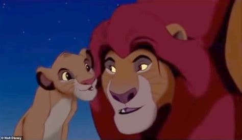 Real Life Mufasa And Simba Cub Gives His Father A Hug In Scene