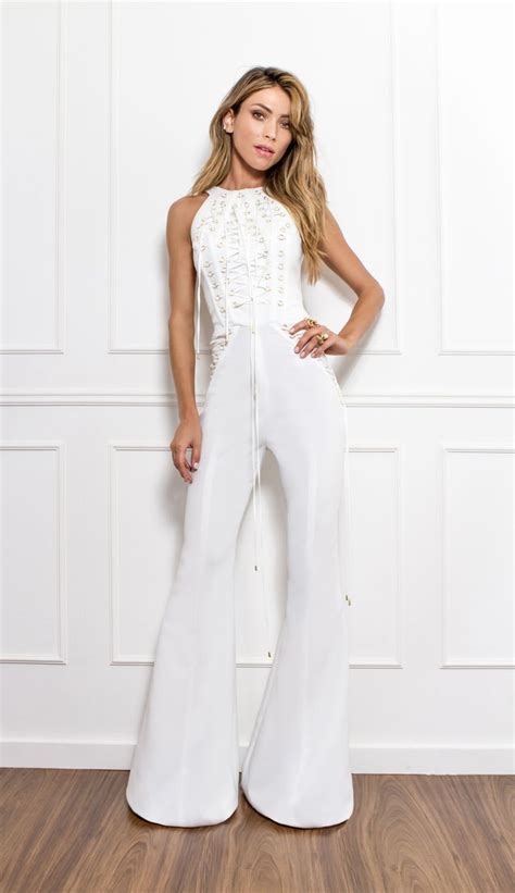 Moda casual chic para mulheres sofisticadas, com venda por atacado e vendas online no site. MACACÃO FLARE DETALHE ARGOLAS - MAC18256-99 | Skazi, Moda ...