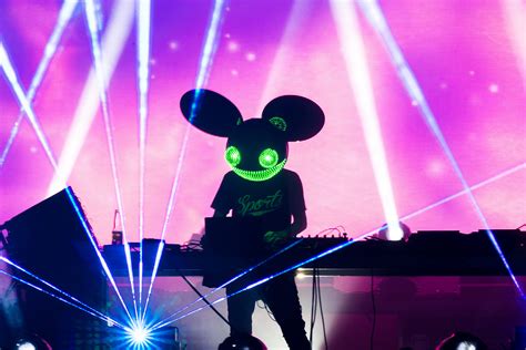 Want To See The Strokes And Deadmau5 Live Try A Crypto Party Bloomberg