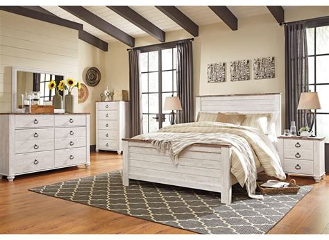 Signature Design By Ashley Willowton 6 Piece Queen Bedroom Group A1