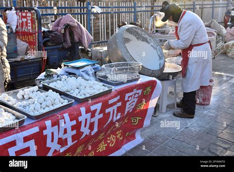 Crowded Chinese Street Market Stock Photo Alamy