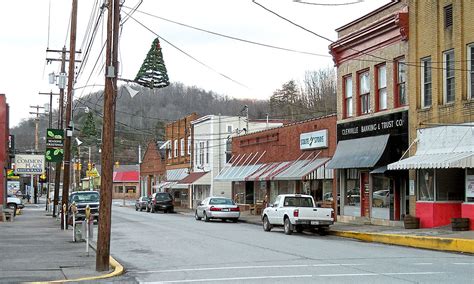 Glenville Has The Only Traffic Light In Gilmer County West Virginia