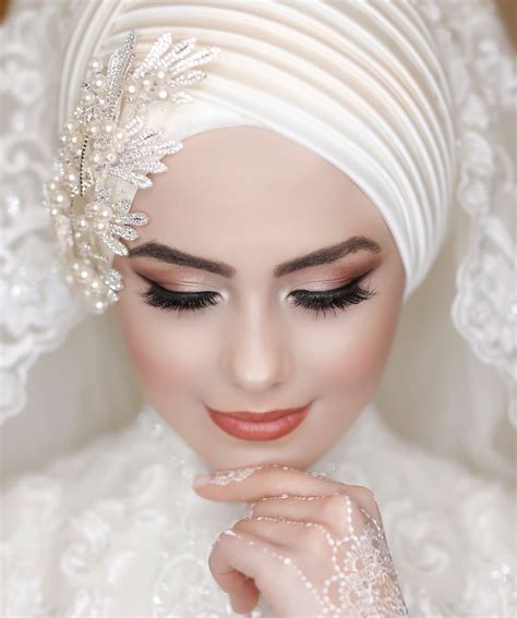 Image May Contain 1 Person Closeup Muslimah Wedding Dress Muslim Wedding Dresses Muslim