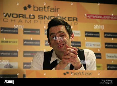 Ronnie Osullivan Makes Faces At The Press Conference After Winning