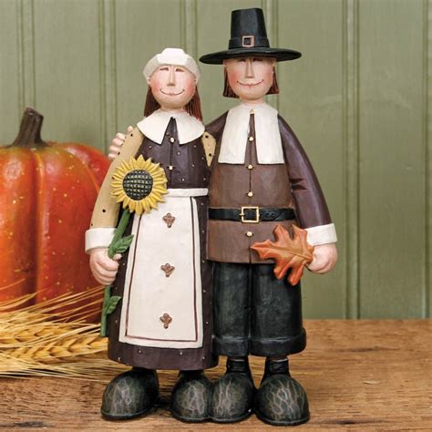 Pilgrim Couple Embracing Harvest Folk Art Figurines And Thanksgiving