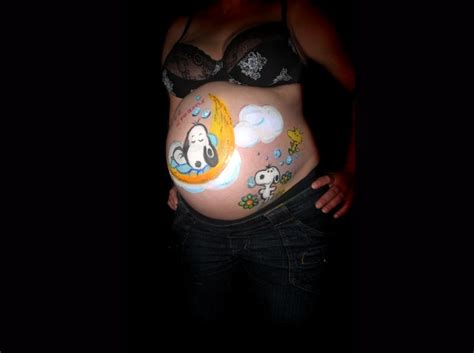 Bellypainting ist eine Bodypainting Bauchbemalung für schwangere Frauen