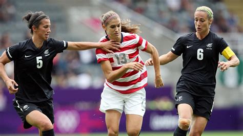 May 27, 2021 · team gb women's football squad announced ahead of tokyo olympics karen bardsley, steph houghton, jill scott and ellen white of england will be joined again by scotland's kim little. Womens Football-London 2012 Olympic Preview | 10wallpaper.com