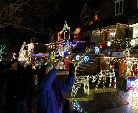 All Lit Up Like A Christmas Tour Dyker Lights With A Slice Of Brooklyn