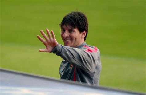 Leo Messi Launches Facebook Page Nets 6m Fans In 3 Hours Inside