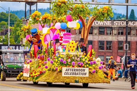 Portland Grand Floral Parade 2016 Editorial Stock Image Image Of