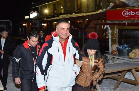Güncel paylaşımlar i̇çin takipte kal. Sedat Peker'in eşi Özge Peker kimdir işte karısı ve ...