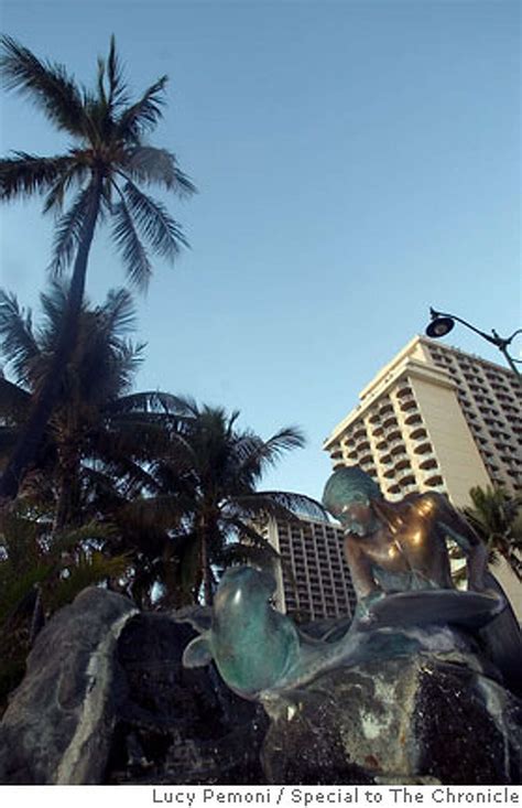 DESTINATION HAWAII / Extreme Makeover Waikiki edition / Honolulu's hot