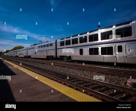 Amtrak Train At Station Hi Res Stock Photography And Images Alamy