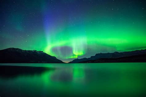 Landscape Nebula Reflection Mountains Night Lake Alberta Canada