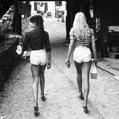 Brigitte Bardot And Jane Birkin 👣👣 Jane Birkin Brigitte Bardot Brigitte