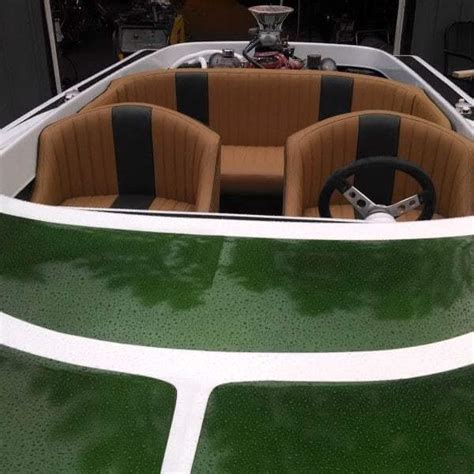 The average range for custom paint jobs on motorcycles can be around $800 to $2,500 depending on the detail of work. Jet Boat - Gold Shimmer Pearl, Moss Green metal flake