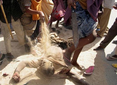 Crowds In Somalia Mutilate Bodies Of Soldiers The New York Times